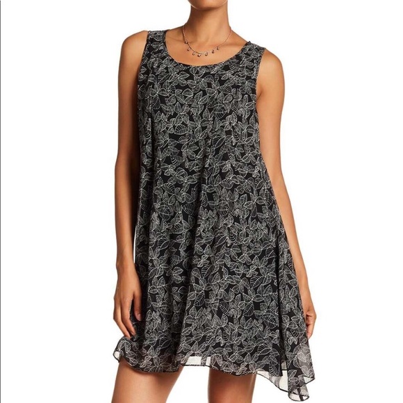 Max Studio Printed Pleated Swing Dress - Picture 7 of 7